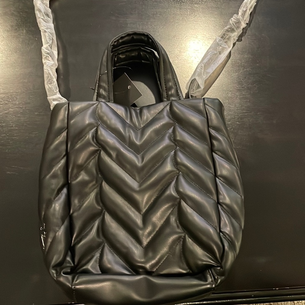 Simply Vera brand new with tags vegan leather purse